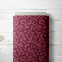 Lade das Bild in den Galerie-Viewer, Leo Print taupe & bordeaux - Bio French Terry/ Bio Jersey
