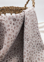 Afbeelding in Gallery-weergave laden, Bio Ribjersey "Baby Leo Taupe"