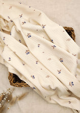 Lade das Bild in den Galerie-Viewer, Pointoille Stripes Feinstrickjersey - 'Little blueberries'