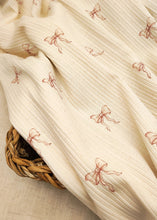 Charger l&#39;image dans la galerie, Pointoille Stripes Feinstrickjersey - &#39;Sweet bow&#39;
