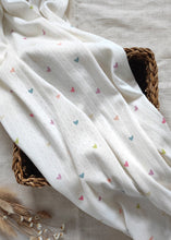 Lade das Bild in den Galerie-Viewer, Pointoille Stripes &amp; Dots - Feinstrickjersey - 'Herzen bunt'
